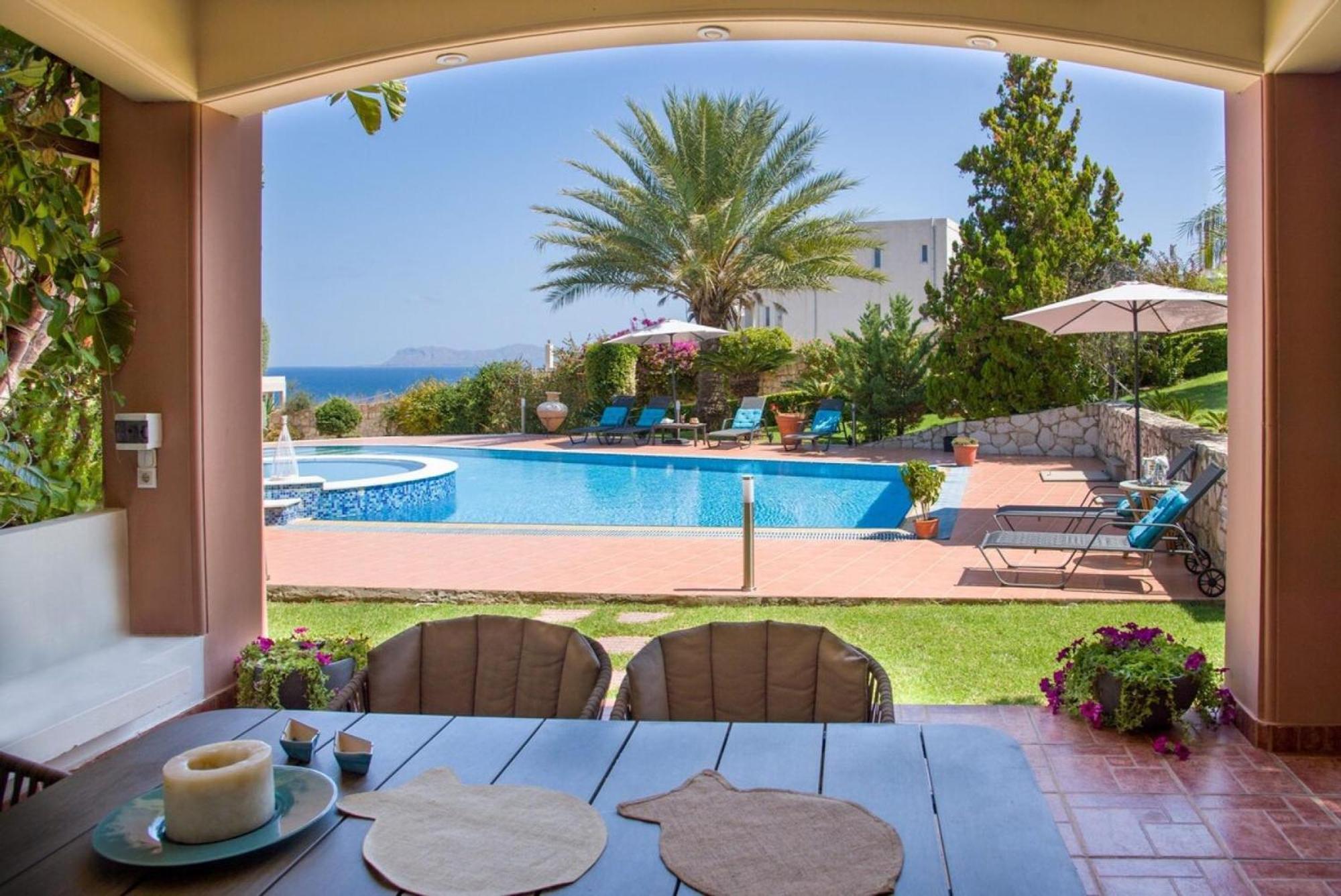 Villa Elina Luxury Residence Stalós Exterior foto